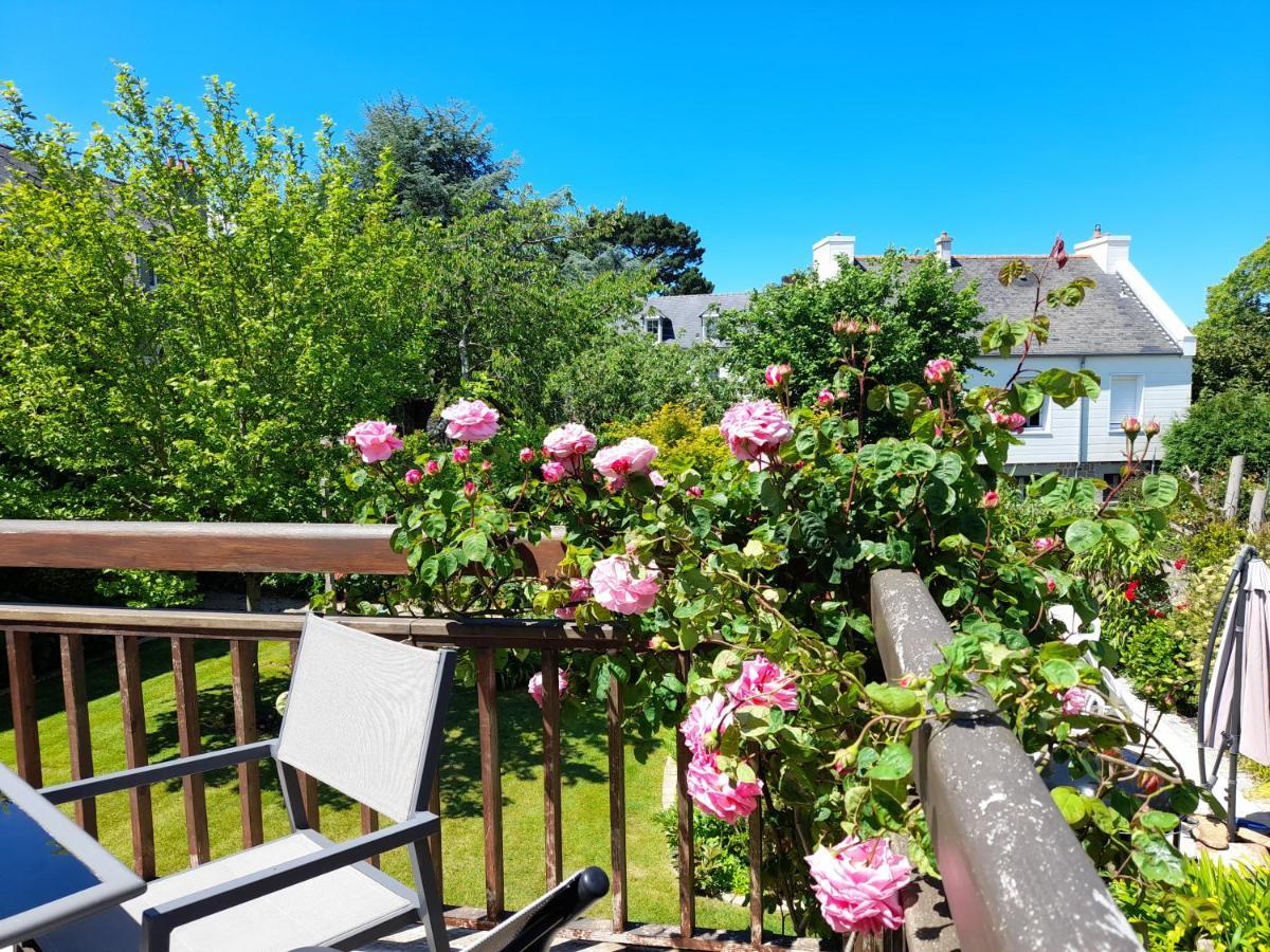 Maison Spacieuse Entre La Ville Et La Cote Saint-Martin-des-Champs  Esterno foto