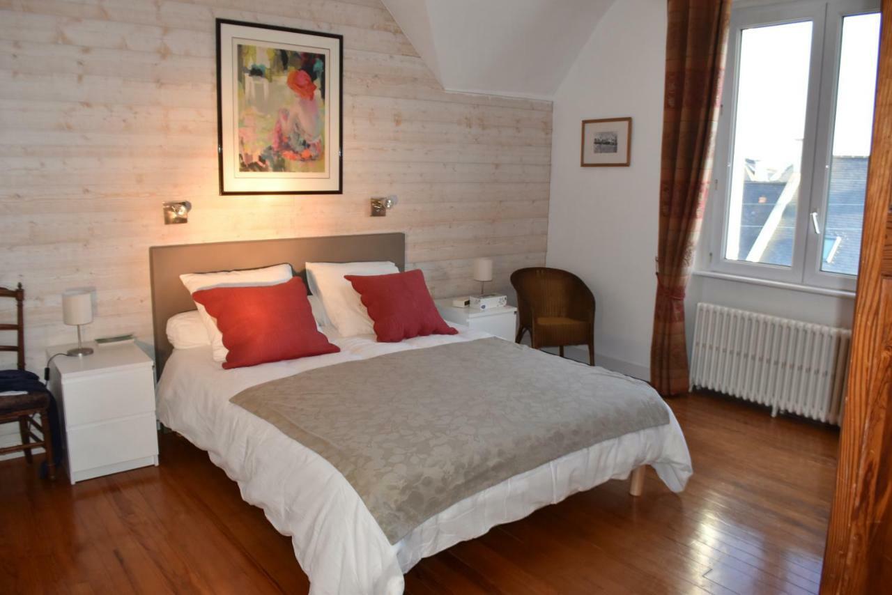 Maison Spacieuse Entre La Ville Et La Cote Saint-Martin-des-Champs  Esterno foto
